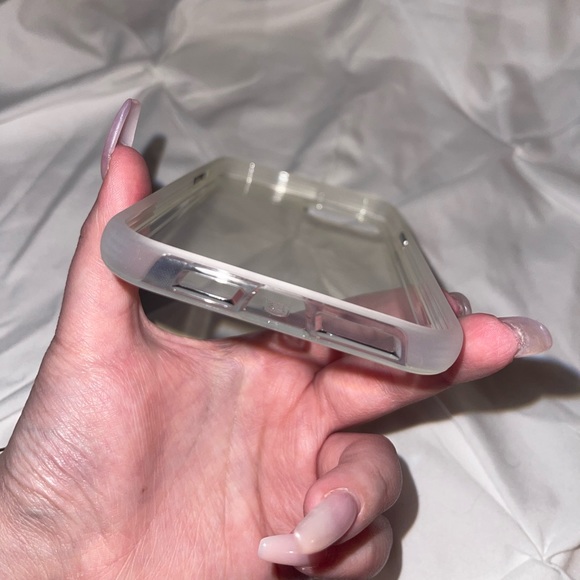 BRAND NEW Clear BodyGuardz Phone Case (for iPhone 12 Pro Max) - Picture 4 of 8